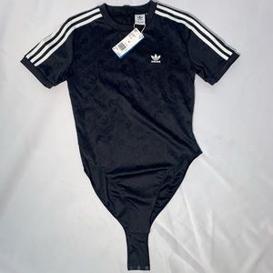 NEW Adidas medium black bodysuit
SS BODY ED7507